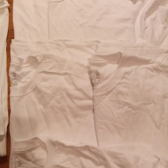 Men's White T&Tank lot - Picture 3 of 4
